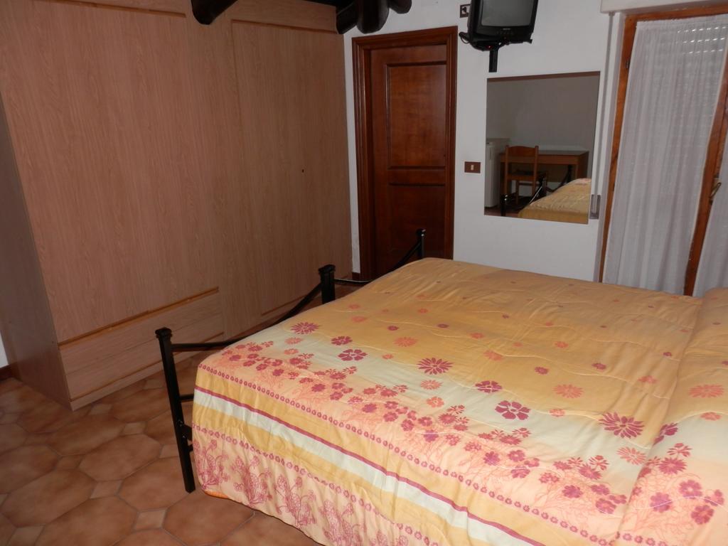 טרני Locanda Del Vecchio Maglio חדר תמונה