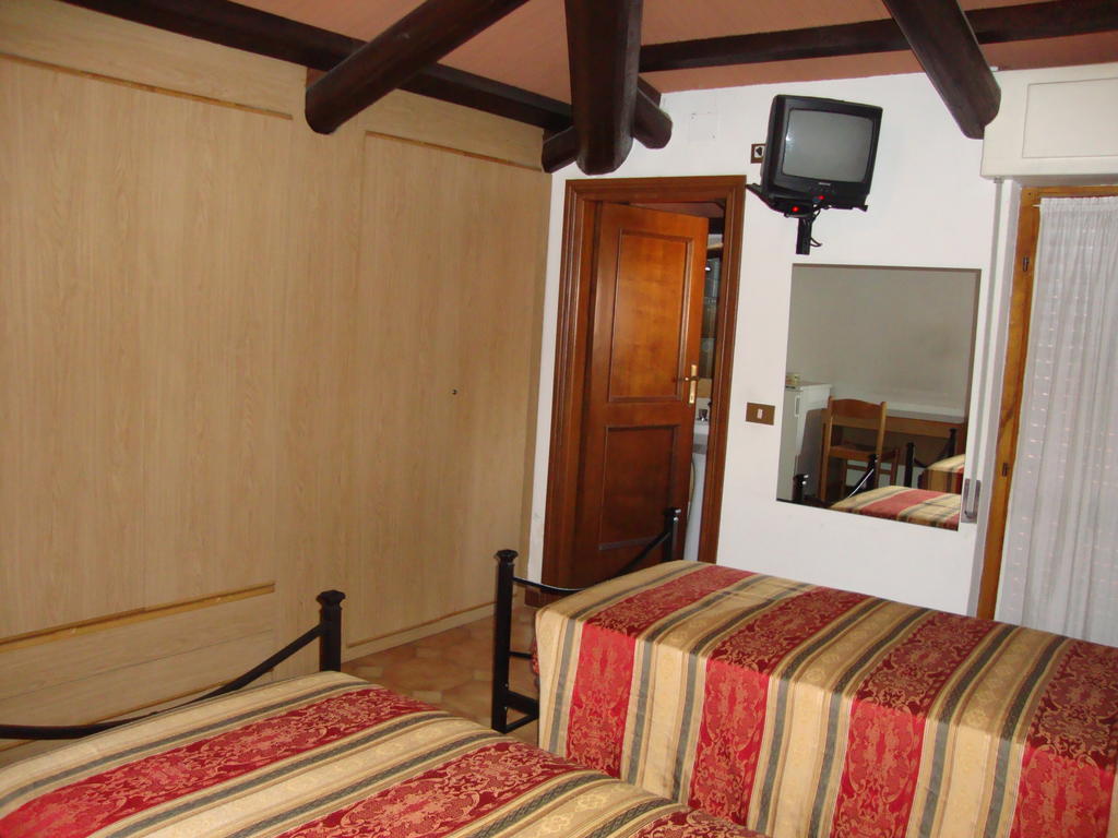 טרני Locanda Del Vecchio Maglio חדר תמונה
